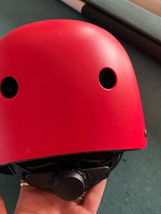 Source Unknown Red Kids Helmet - Picture 2 of 4